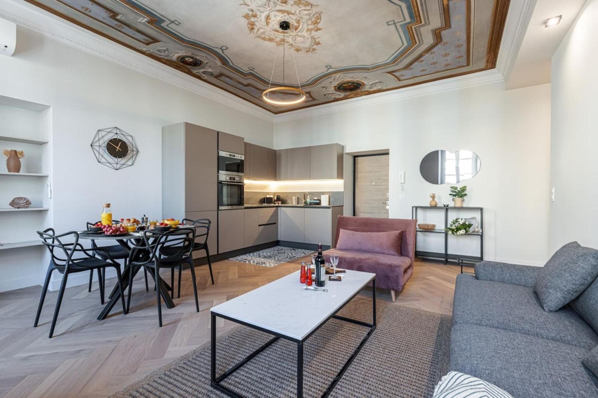 Philibert - Traditional Apart With Historical Fresco 니스 외부 사진